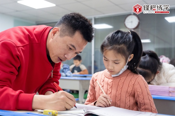 學生們的鋒格課堂 | 練字班加盟哪家好？