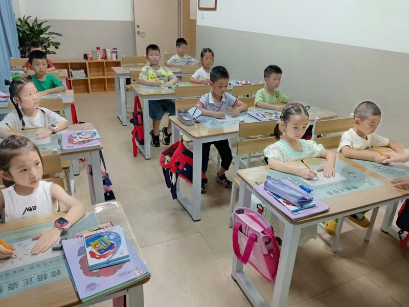 書法加盟-鋒格練字四川犍為校區練字課堂